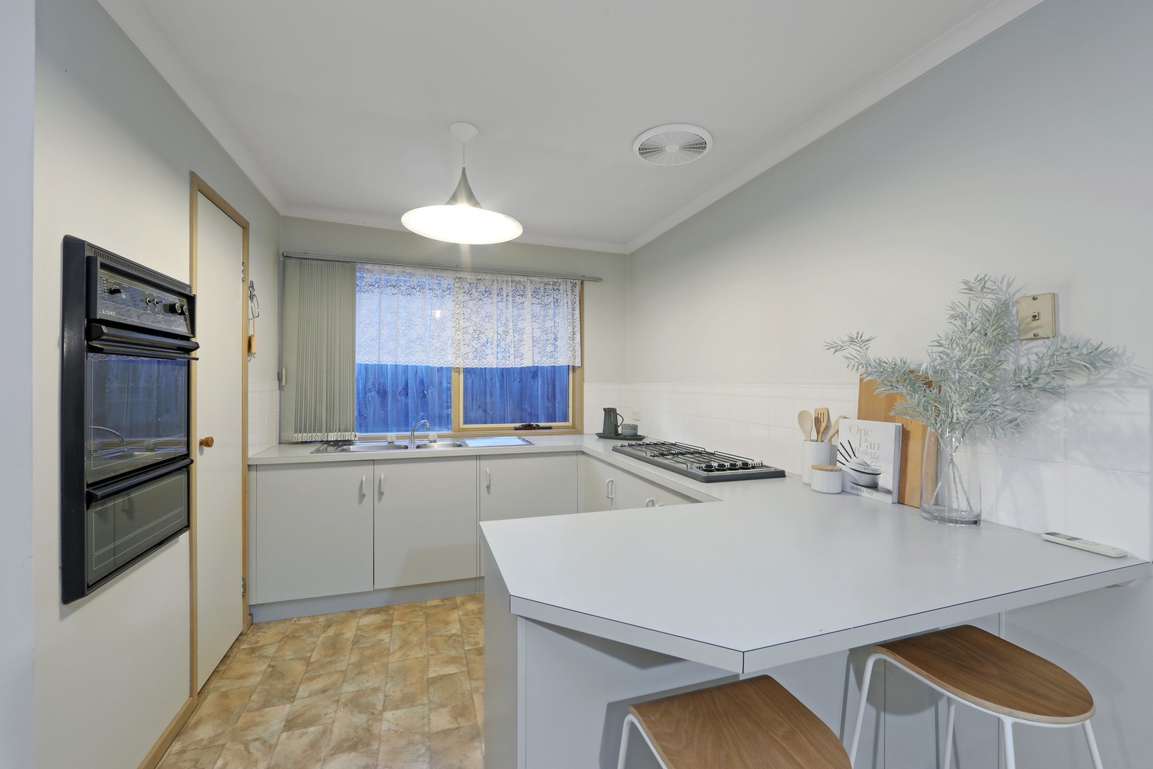 37 Valleyview Drive, Rowville, VIC 3178, Rowville - Thumbnail 4