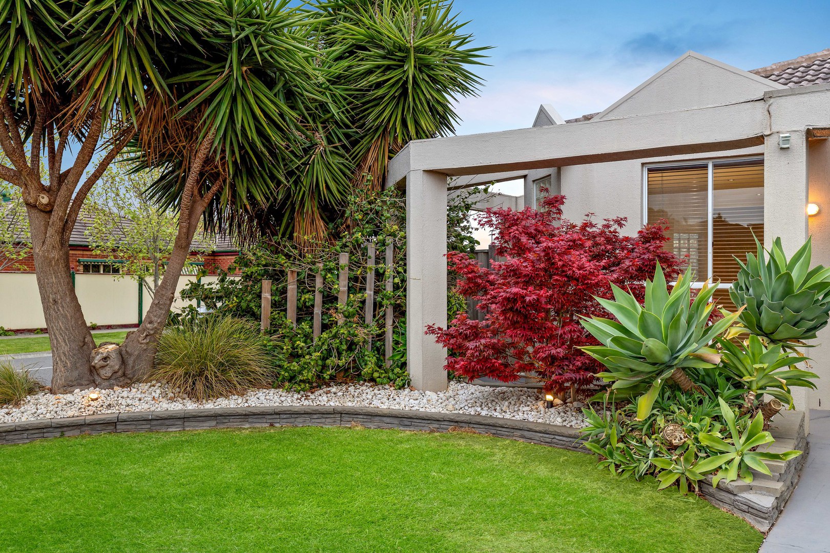 37 Verona Drive, Taylors Lakes, VIC 3038, Keilor Lodge - Thumbnail 3