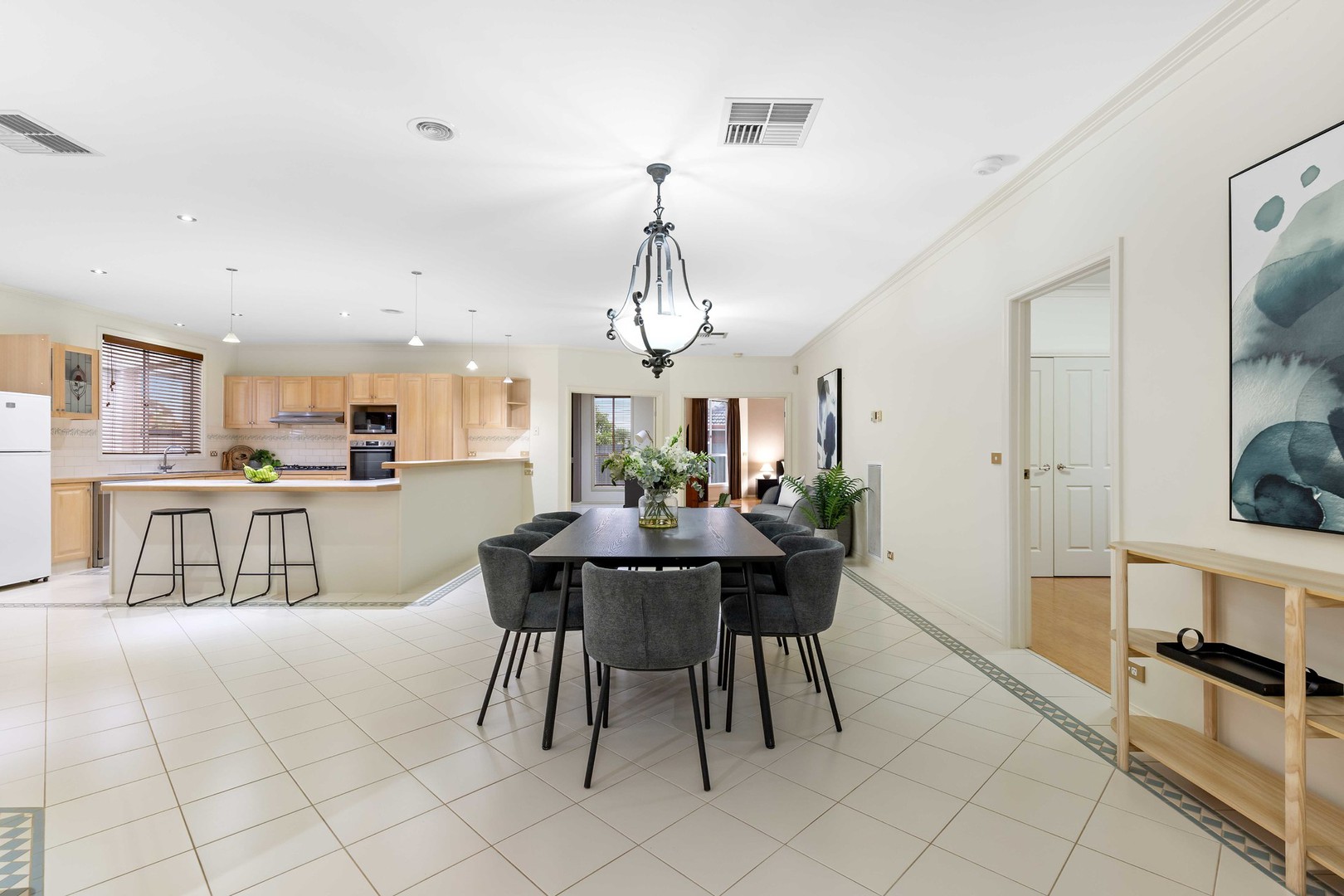 37 Verona Drive, TAYLORS LAKES, 3038, Taylors Lakes - Thumbnail 5