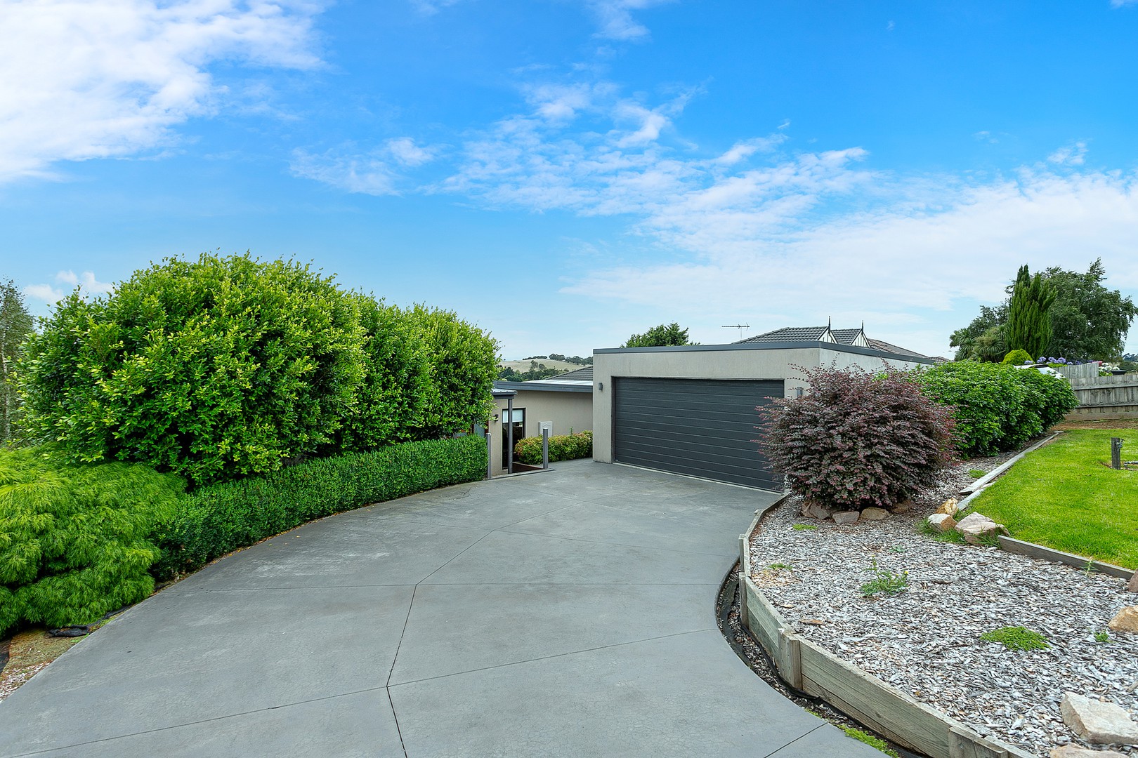 37 Walker Street, Drouin, VIC 3818, Drouin - Thumbnail 3