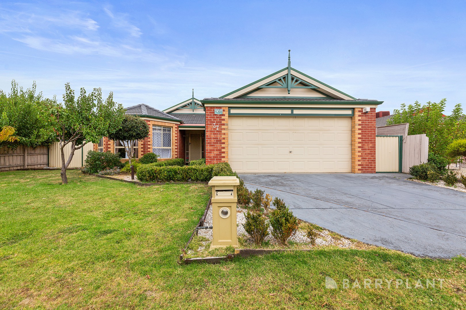 37 Wesley Drive, Narre Warren, VIC 3805 - Thumbnail 1 - 08/10/2025
