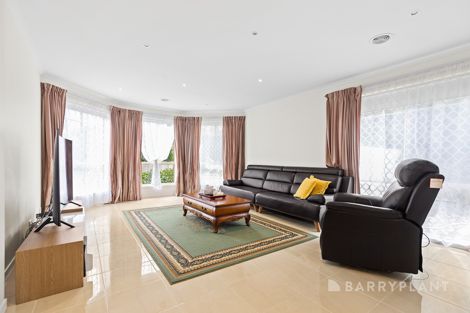 37 Wesley Drive, Narre Warren, VIC 3805, Narre Warren - Thumbnail 4