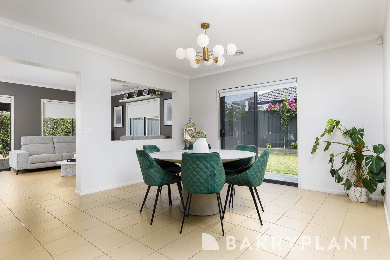 37 Whistler Crescent, Point Cook, VIC 3030, Point Cook - Thumbnail 5