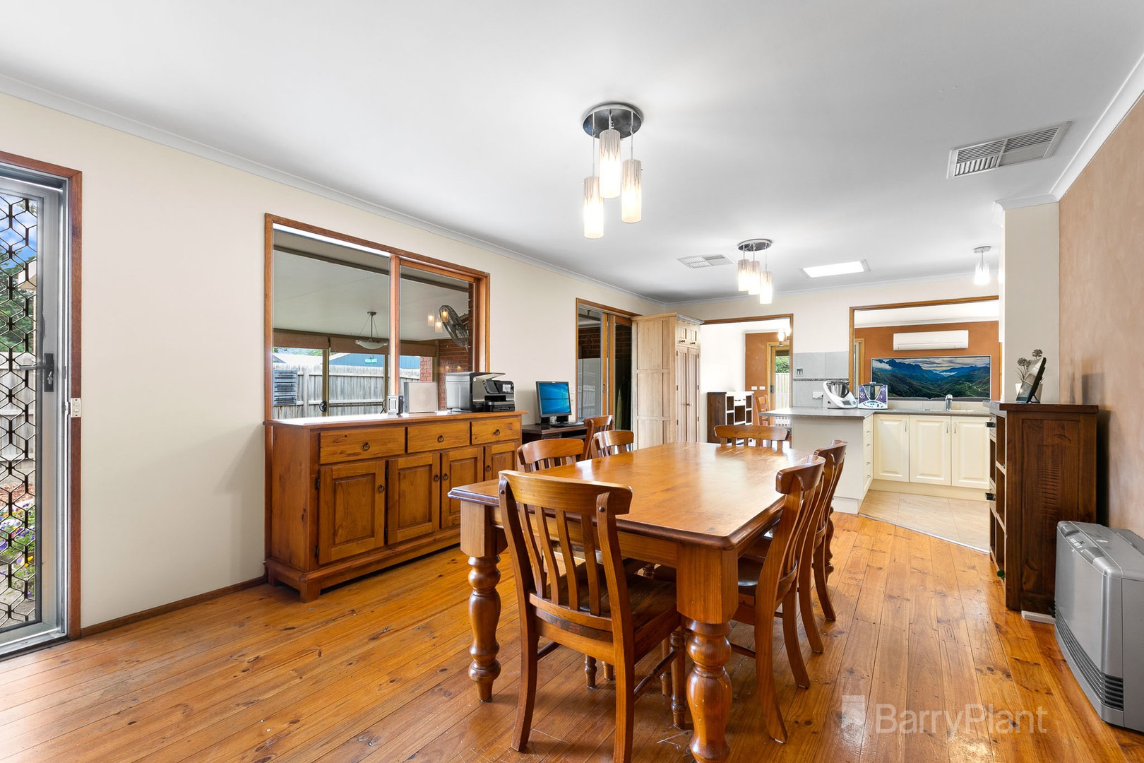 37 Woodlands CrescentNarre Warren, VIC 3805, Narre Warren - Thumbnail 7