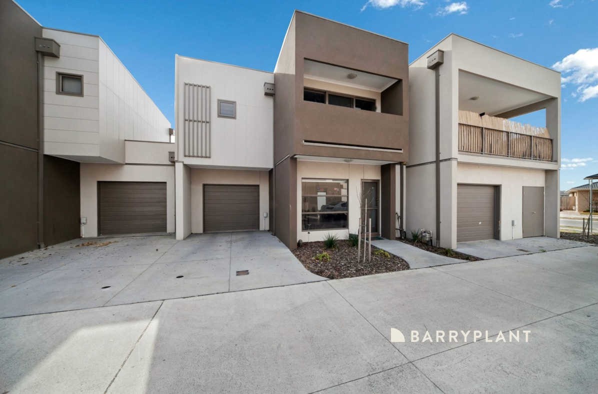 37 Zeta Circuit, Cranbourne North, VIC 3977, Cranbourne North - Thumbnail 2