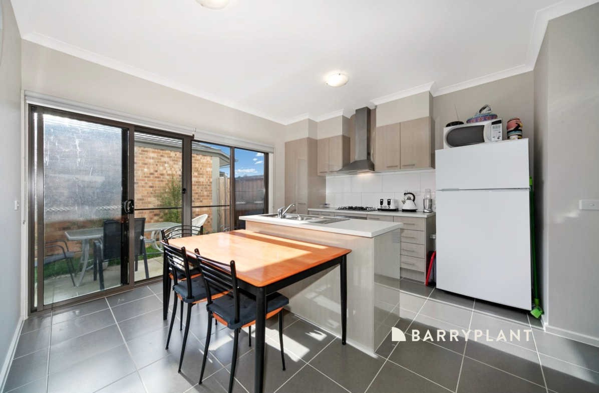 37 Zeta Circuit, Cranbourne North, VIC 3977, Cranbourne North - Thumbnail 5