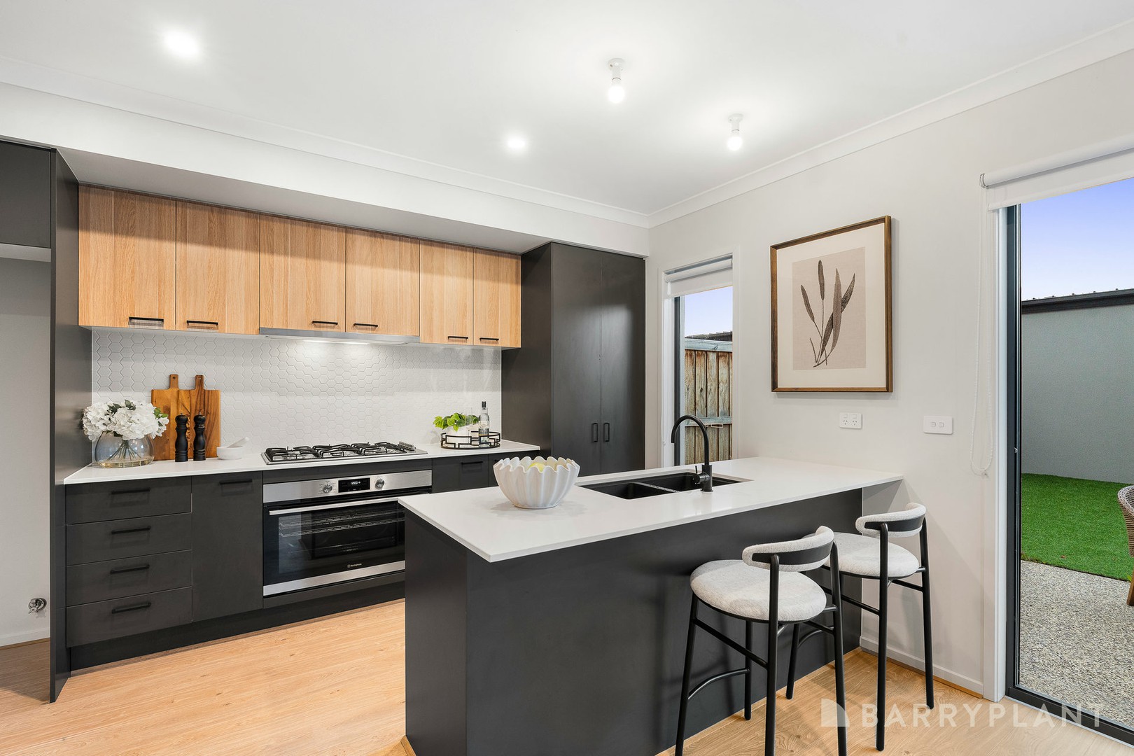 37B Odeon Avenue, Clyde North, VIC 3978, Clyde North - Thumbnail 2