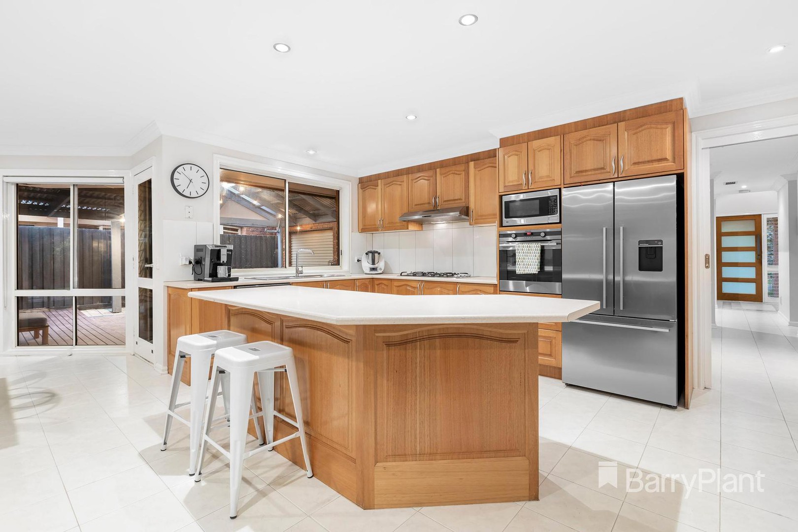38 Allwyn CrescentMill Park, VIC 3082, Mill Park - Thumbnail 3
