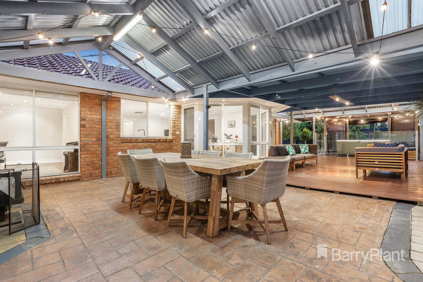 38 Allwyn CrescentMill Park, VIC 3082, Mill Park - Thumbnail 7