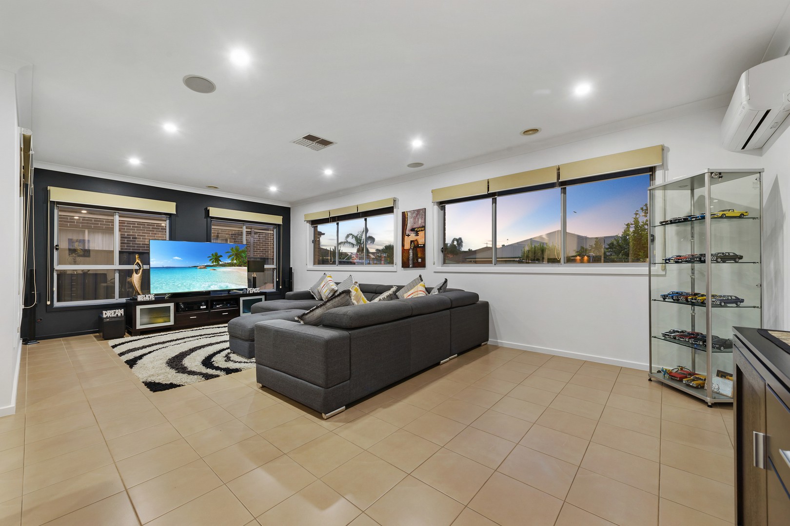 38 Ashbury Grove, Hillside, VIC 3037, Hillside - Thumbnail 2