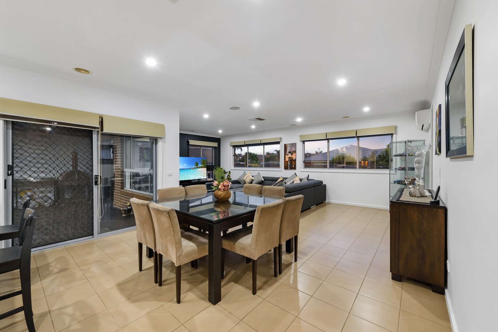 38 Ashbury Grove, Hillside, VIC 3037, Hillside - Thumbnail 6