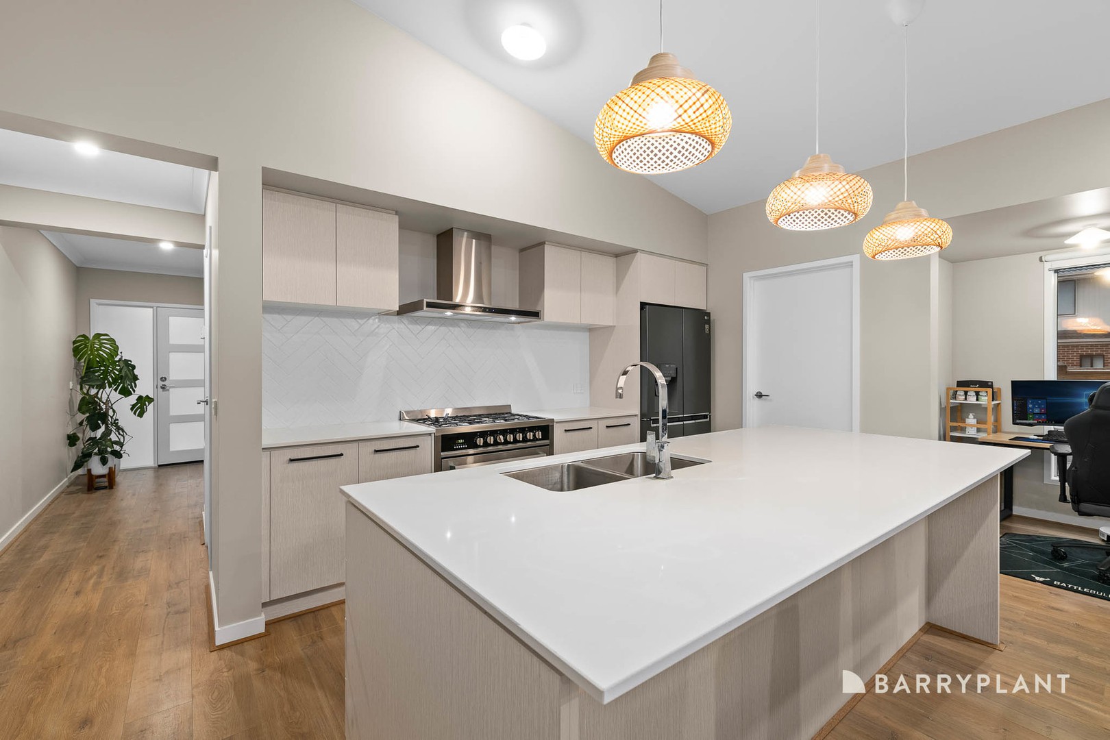38 Babar Drive, Officer, VIC 3809, Officer - Thumbnail 2
