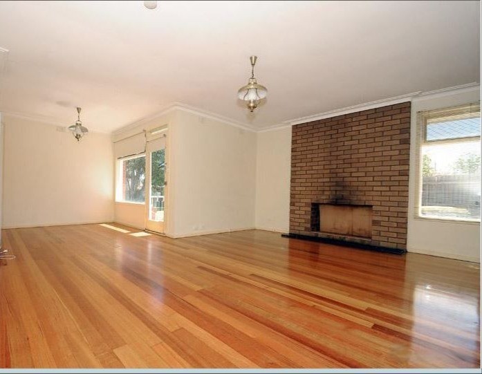 38 Banbury Street, Burwood East, VIC 3151 - Thumbnail 2 - 10/01/2024