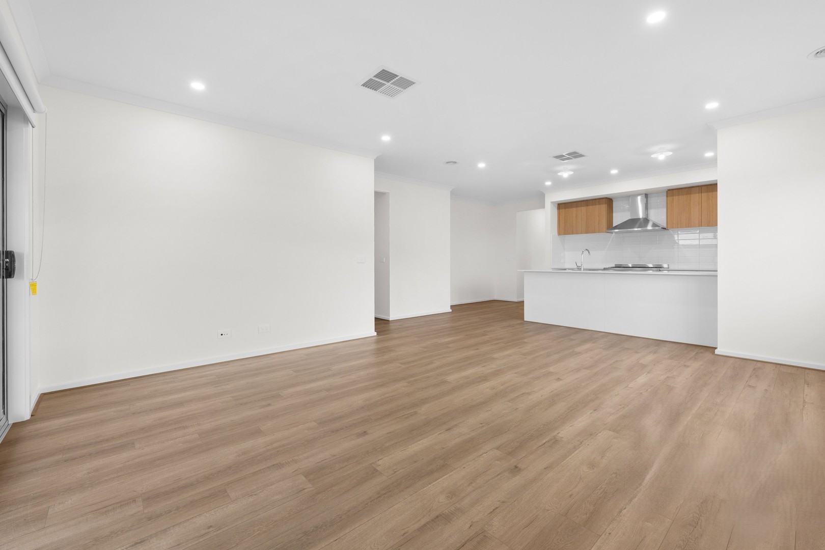 38 Beaconsfield Drive, Mickleham, VIC 3064, Mickleham - Thumbnail 3