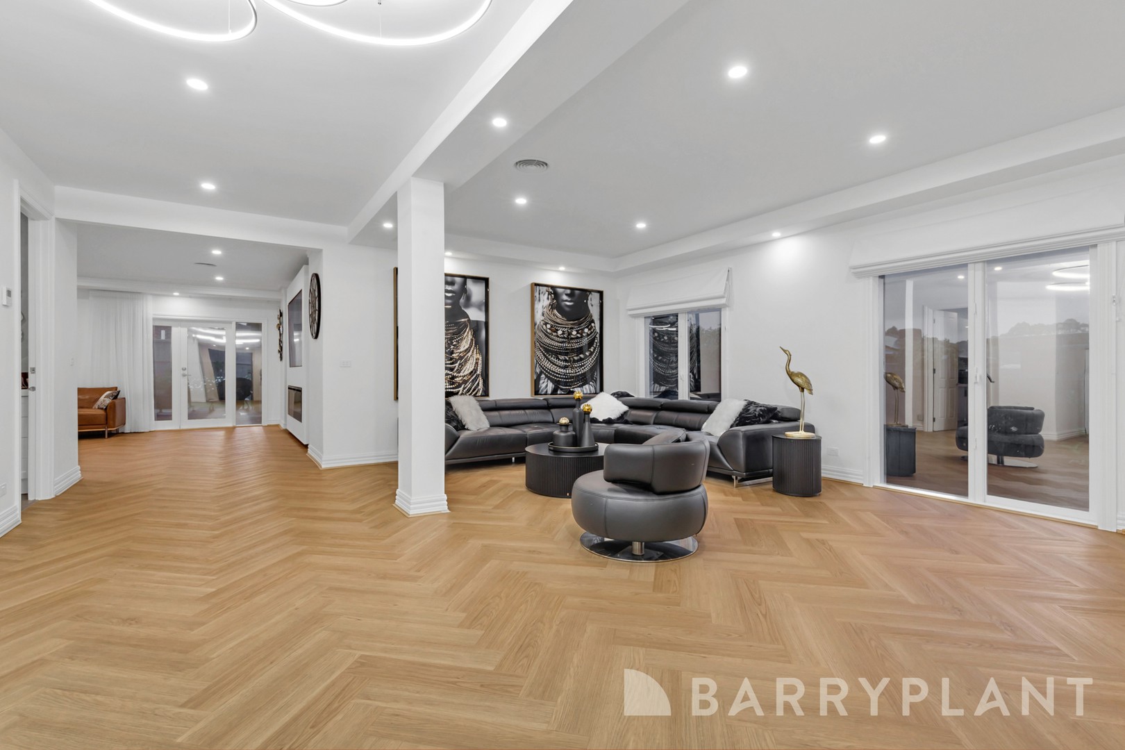 38 Bramble Crescent, Bundoora, VIC 3083 - Thumbnail 2 - 30/11/2023