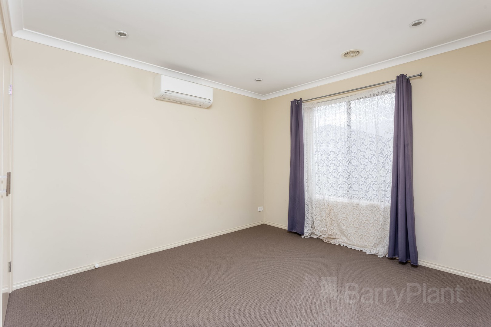 38 Brownlow Drive, Point Cook, VIC 3030, Point Cook - Thumbnail 4