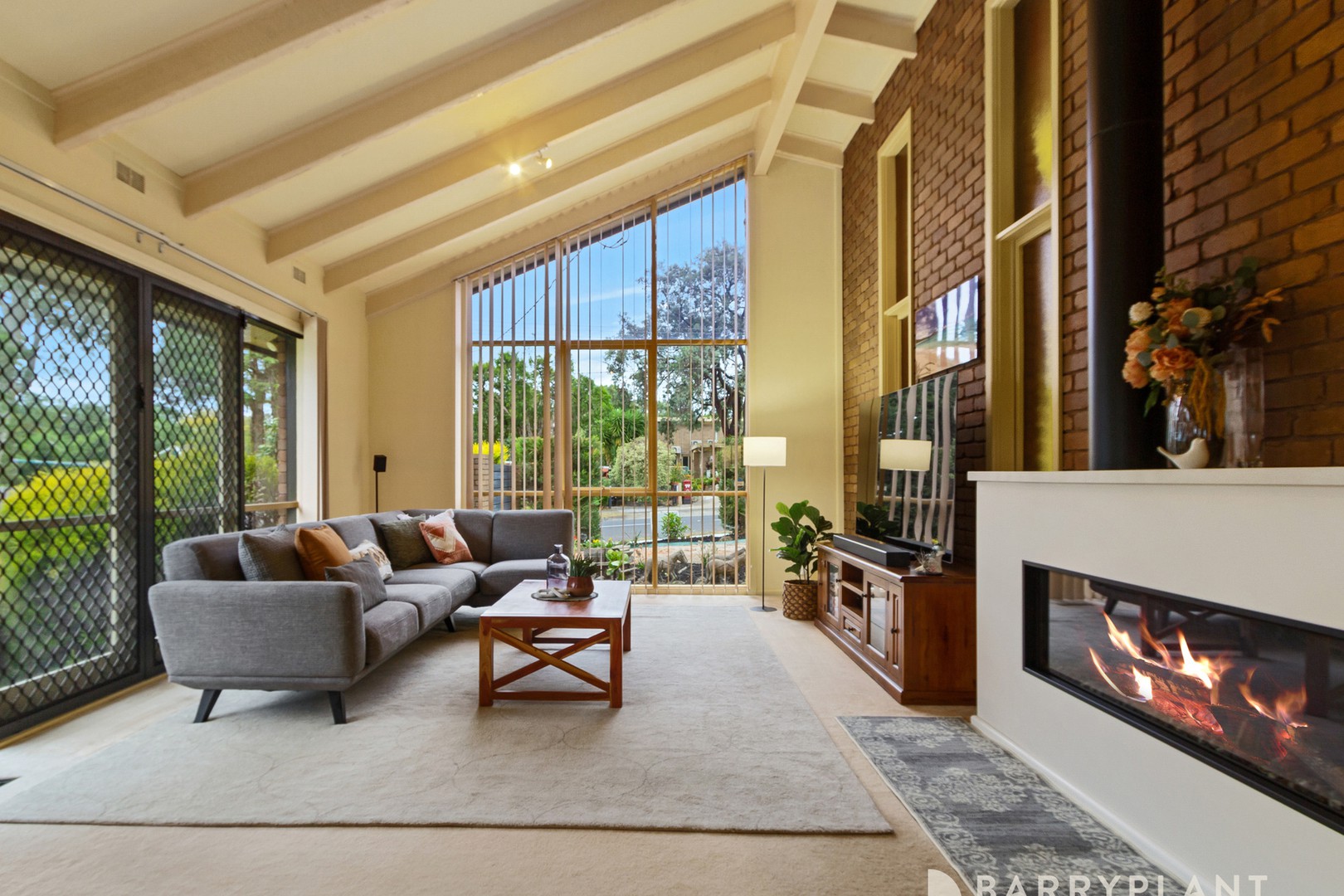 38 Cambden Park Parade, Ferntree Gully, VIC 3156, Ferntree Gully - Thumbnail 2