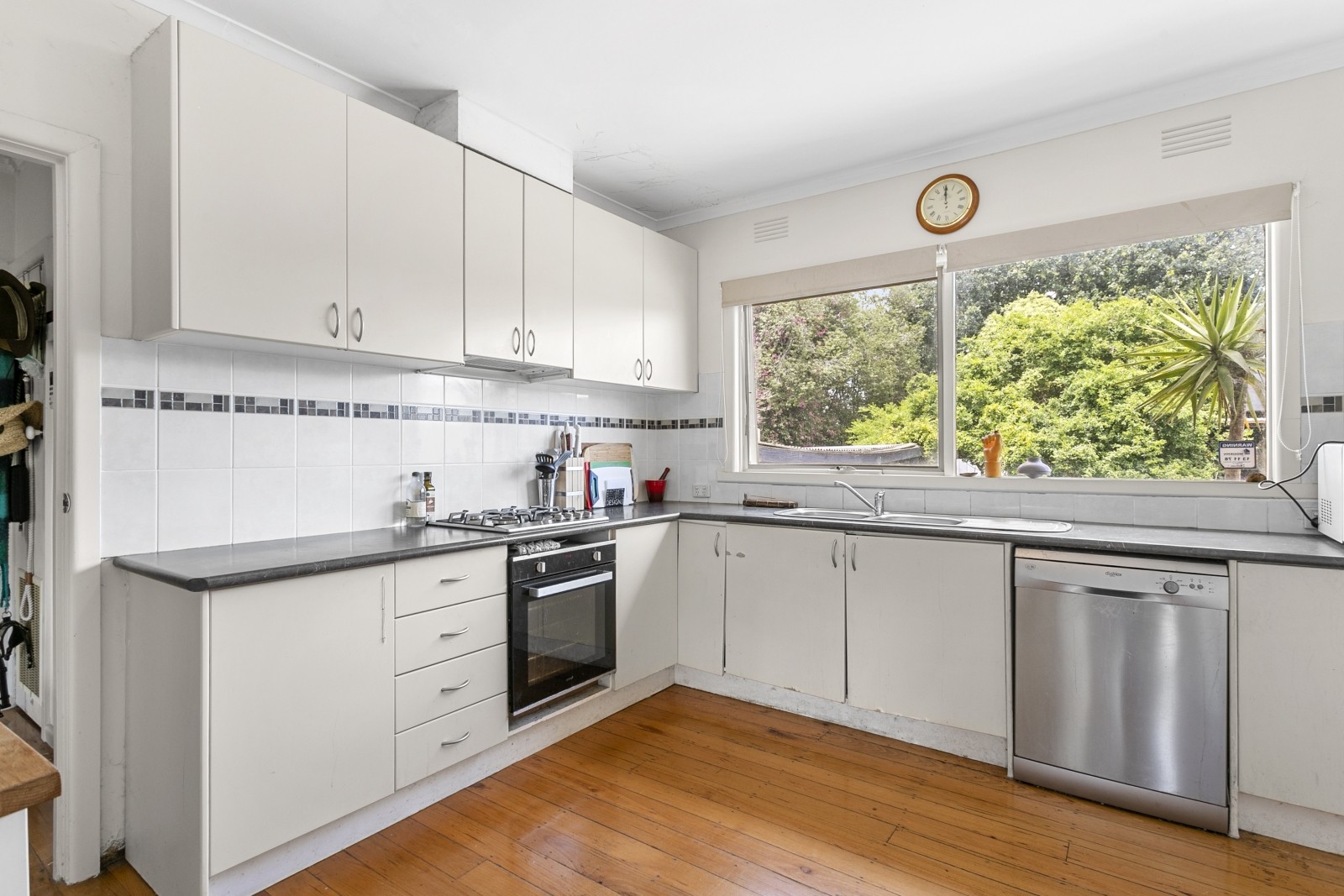 38 Charles Avenue, Springvale, VIC 3171, Springvale - Thumbnail 8