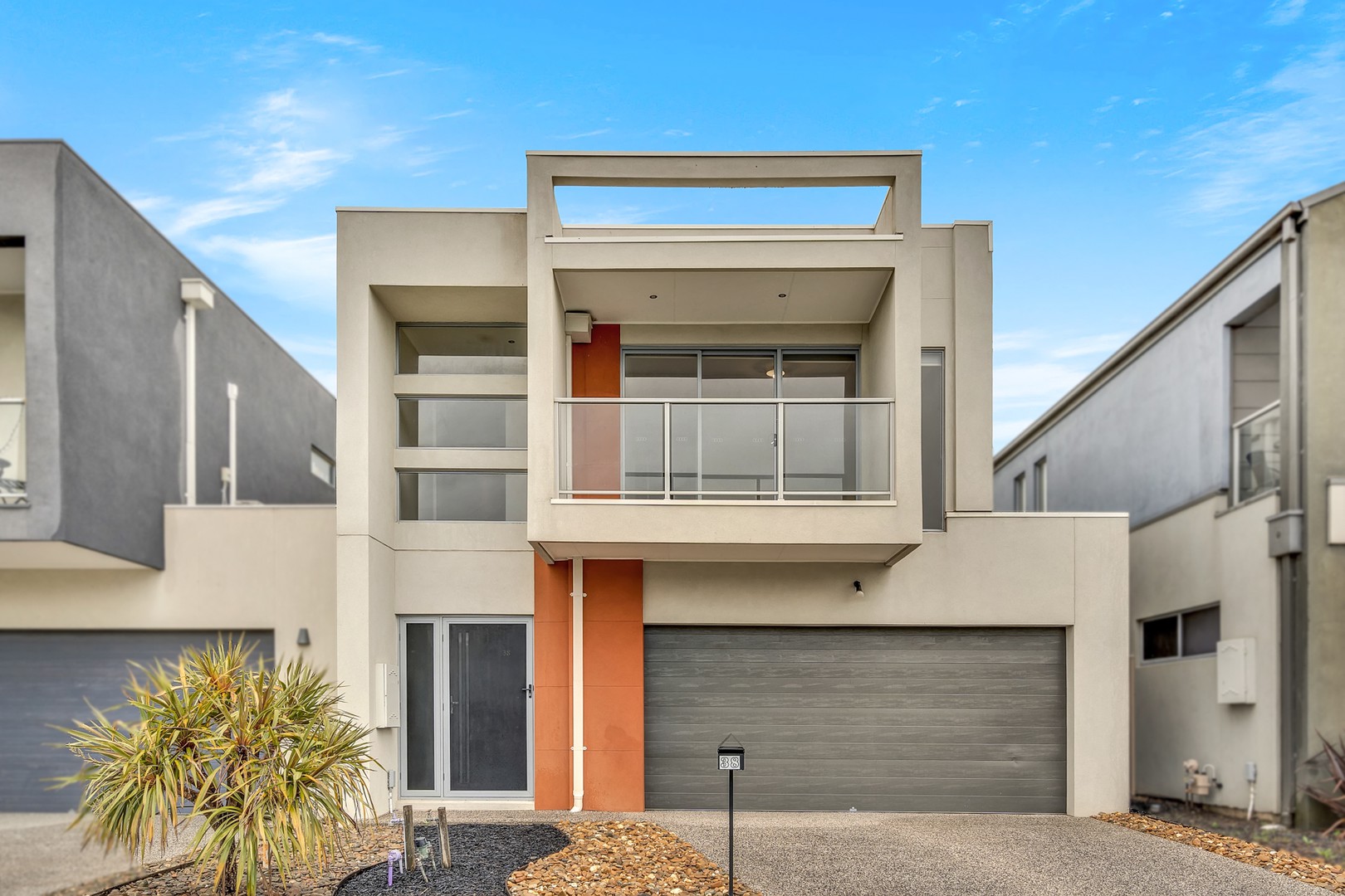 38 Clarendon Avenue, Craigieburn, VIC 3064, Craigieburn - Thumbnail 5