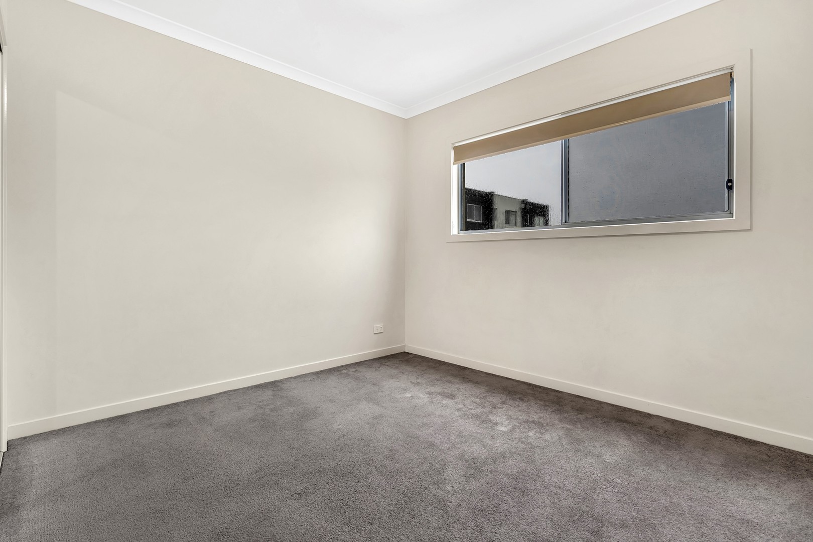 38 Clarendon Avenue, Craigieburn, VIC 3064, Craigieburn - Thumbnail 2