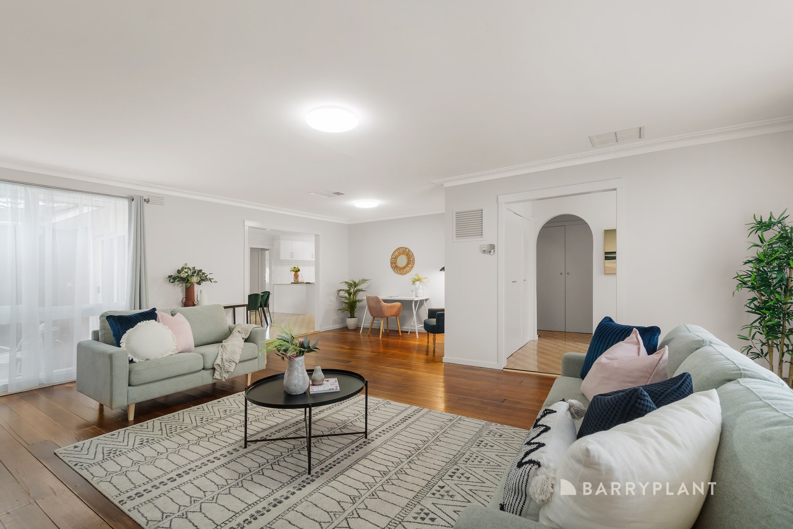 38 Coventry Crescent, Mill Park, VIC 3082, Mill Park - Thumbnail 2
