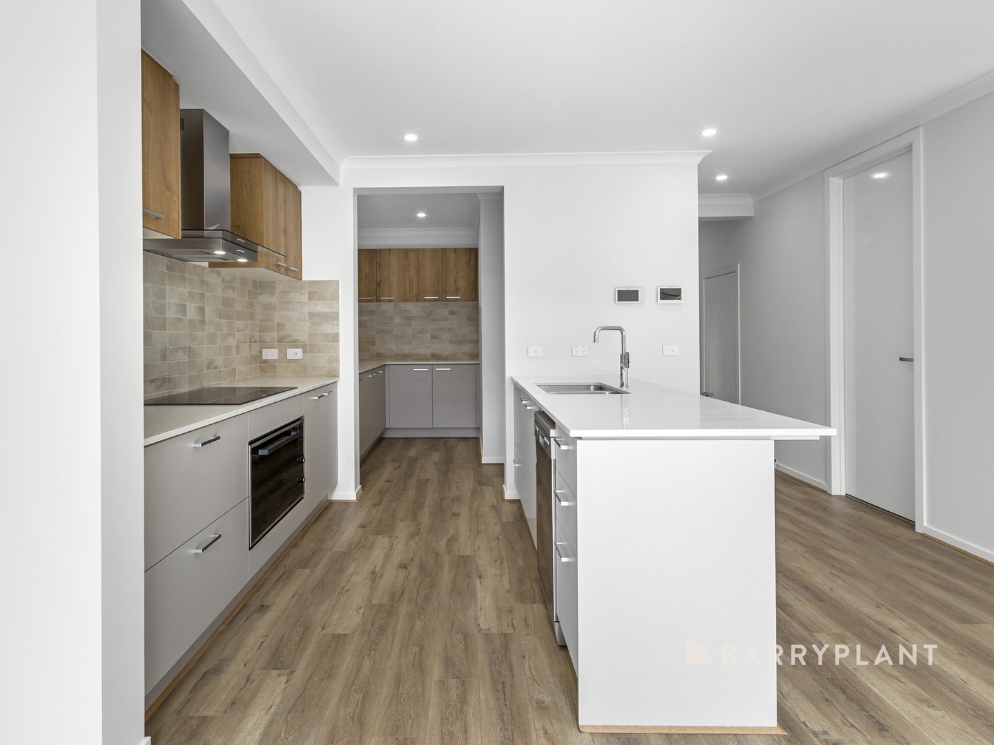 38 Crestdale Road, Wantirna, VIC 3152 - Thumbnail 2 - 03/08/2026