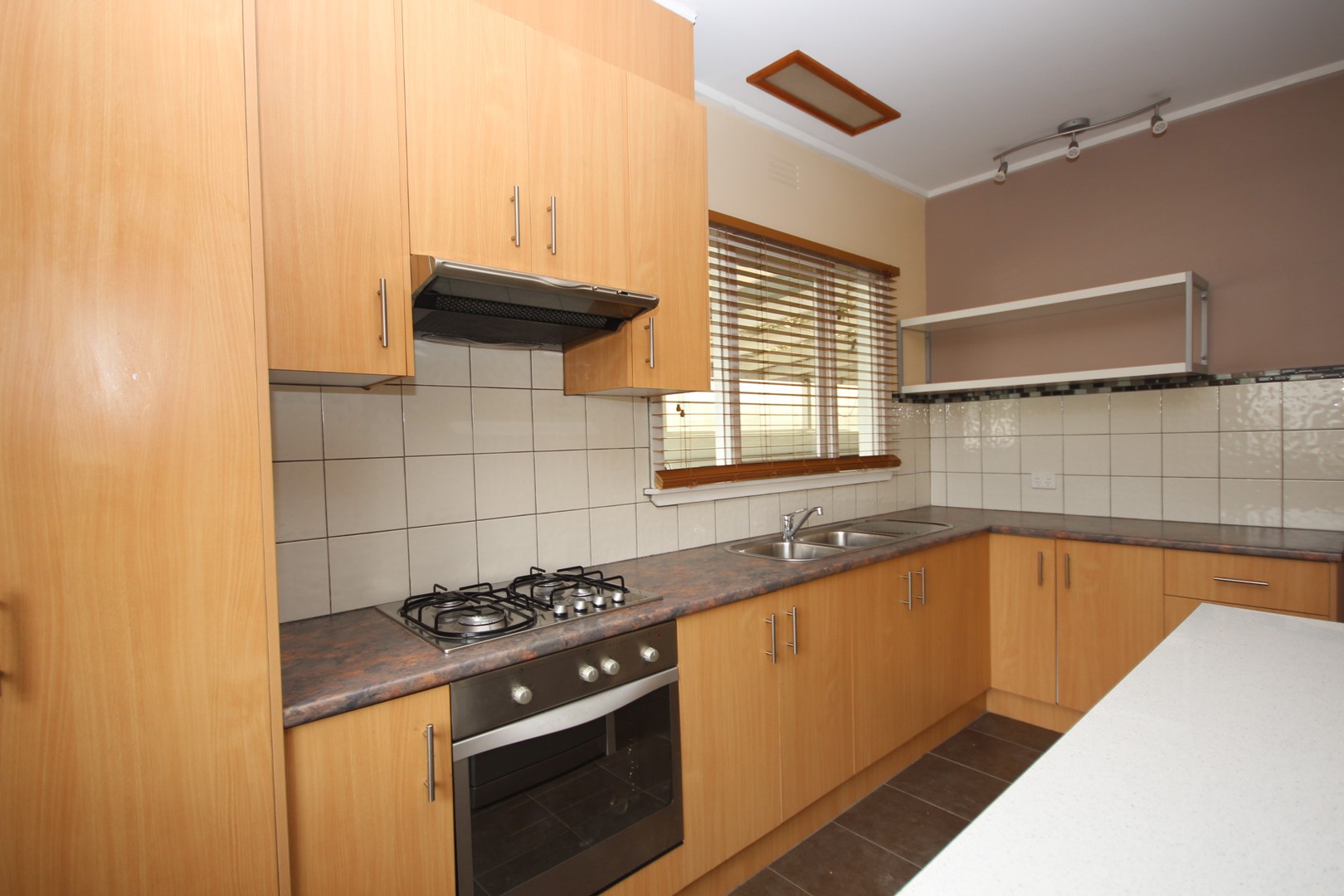 38 Deakin Street, Bell Park, VIC 3215, Bell Park - Thumbnail 3