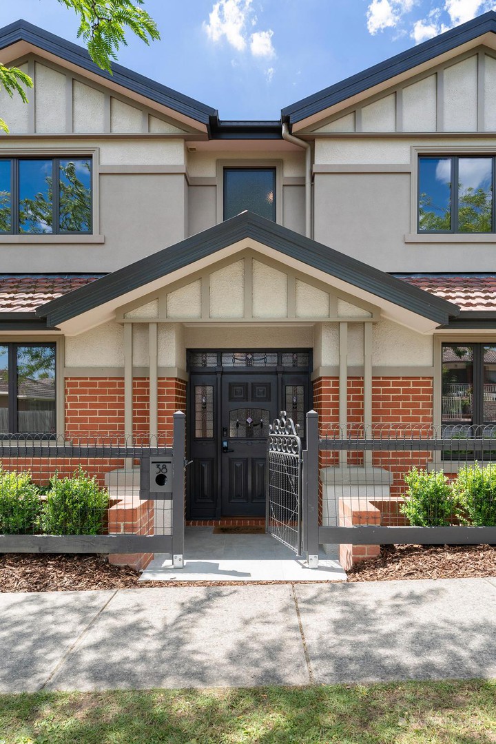 38 Deakin Street, Mitcham, VIC 3132, Mitcham - Thumbnail 3