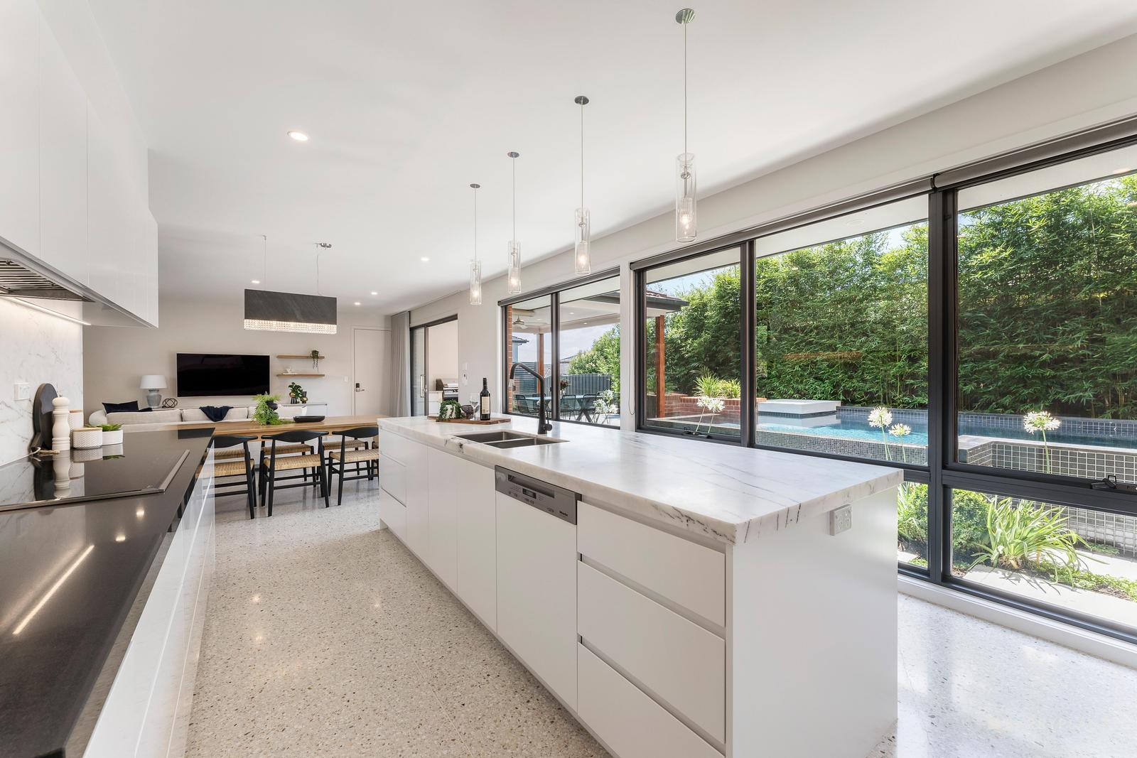 38 Deakin Street, Mitcham, VIC 3132, Mitcham - Thumbnail 5