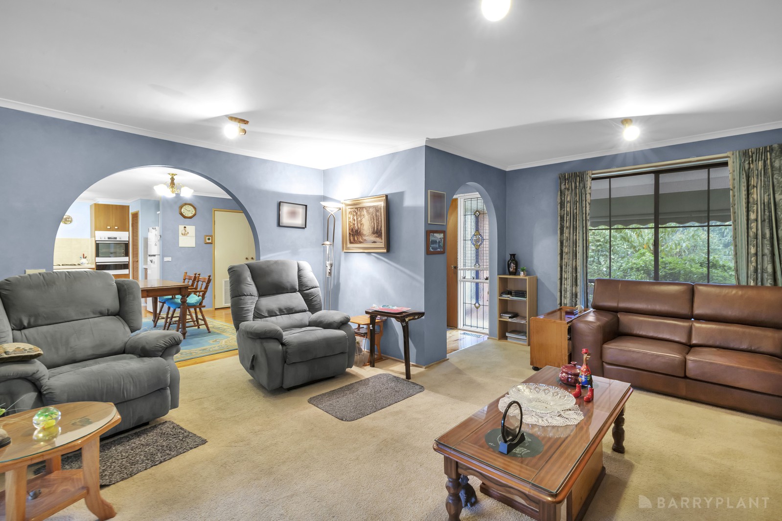 38 Girvan Circuit, Endeavour Hills, VIC 3802 - Thumbnail 2 - 26/03/2026