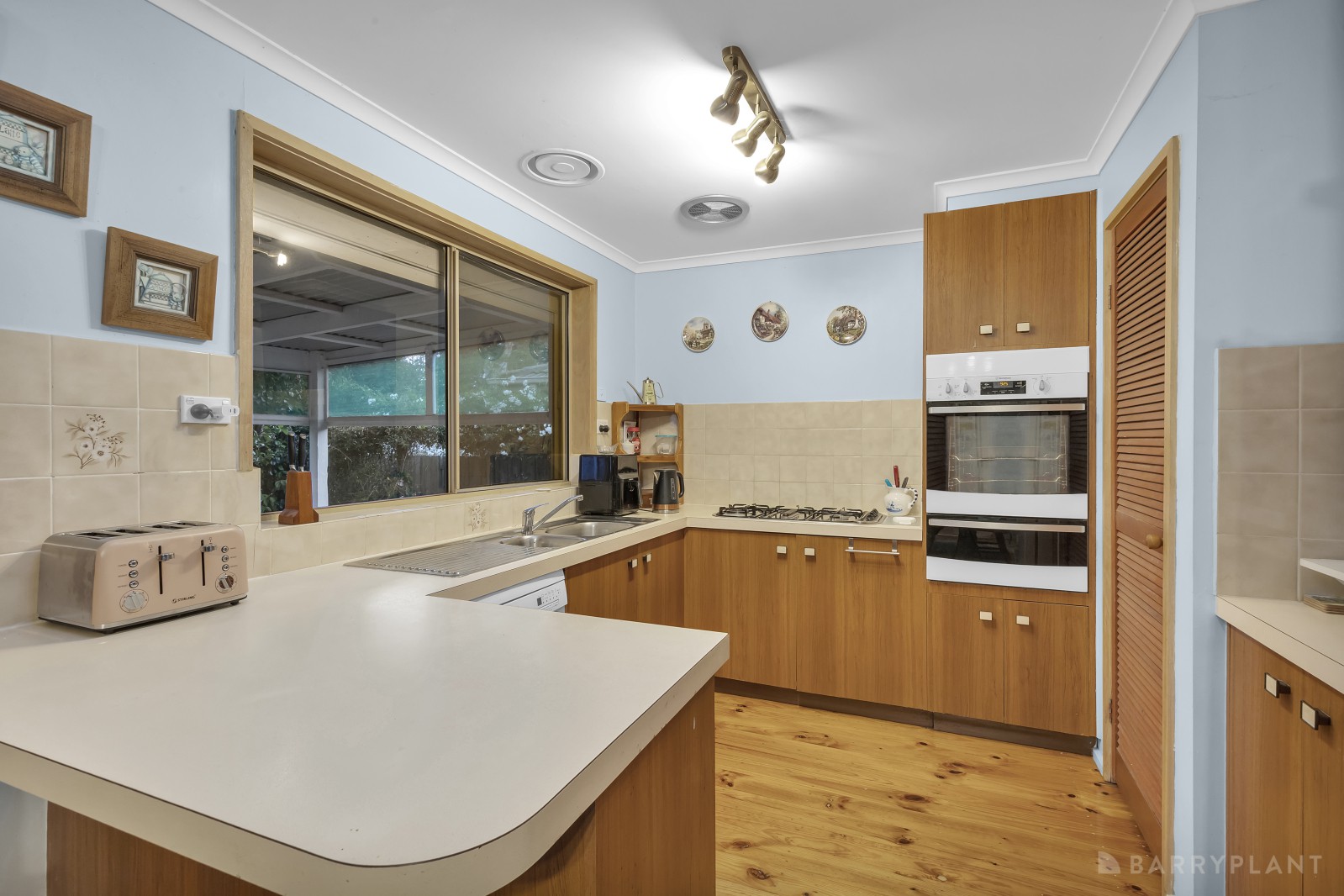 38 Girvan Circuit, Endeavour Hills, VIC 3802, Endeavour Hills - Thumbnail 3