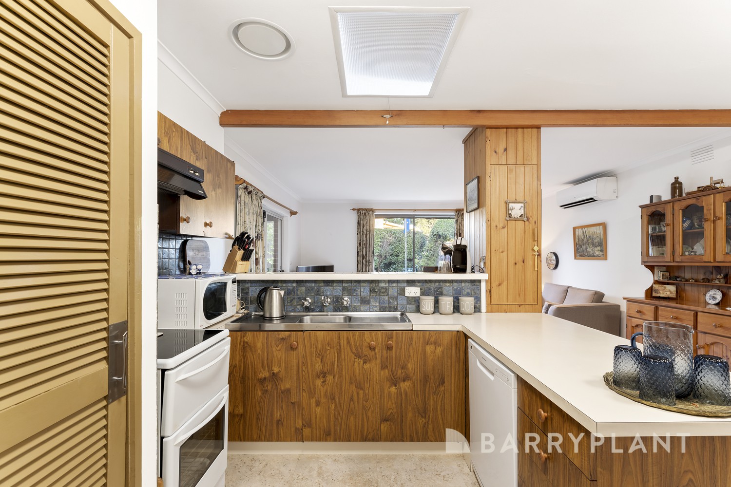 38 Gleeson Drive, Bundoora, VIC 3083, Bundoora - Thumbnail 2