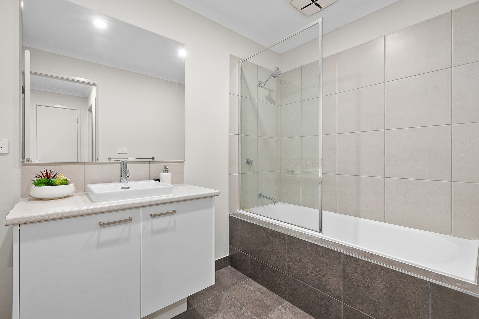 38 Gulliver Drive, Officer, VIC 3809, Officer - Thumbnail 8