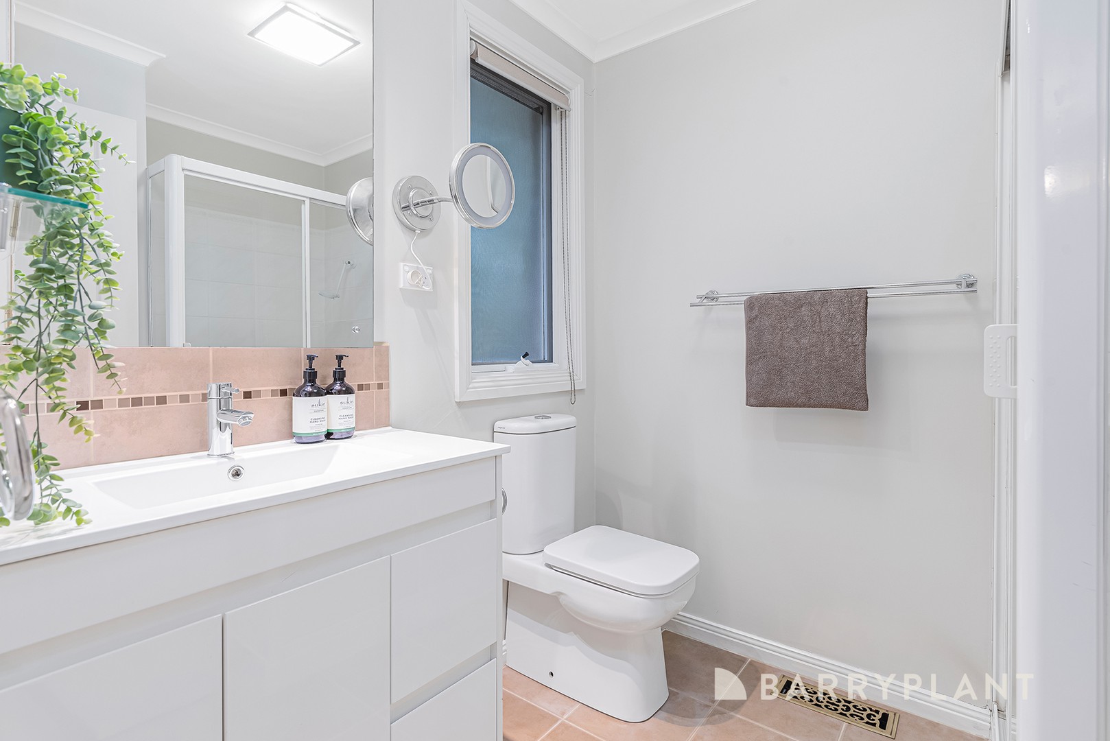 38 Hartington Drive, Wantirna, VIC 3152, Wantirna - Thumbnail 8