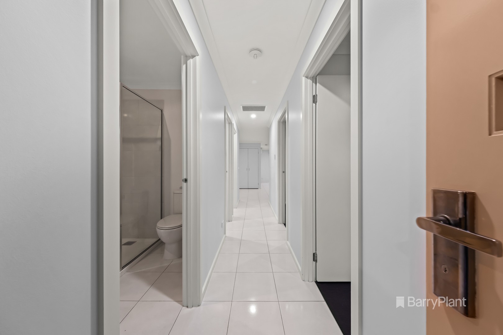 38 Henry Street, Pakenham, VIC 3810, Pakenham - Thumbnail 6