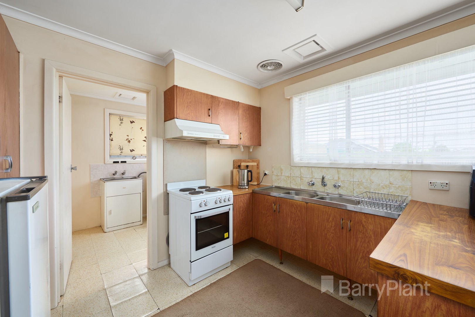 38 Kingswood CrescentNoble Park North, VIC 3174, Noble Park North - Thumbnail 4