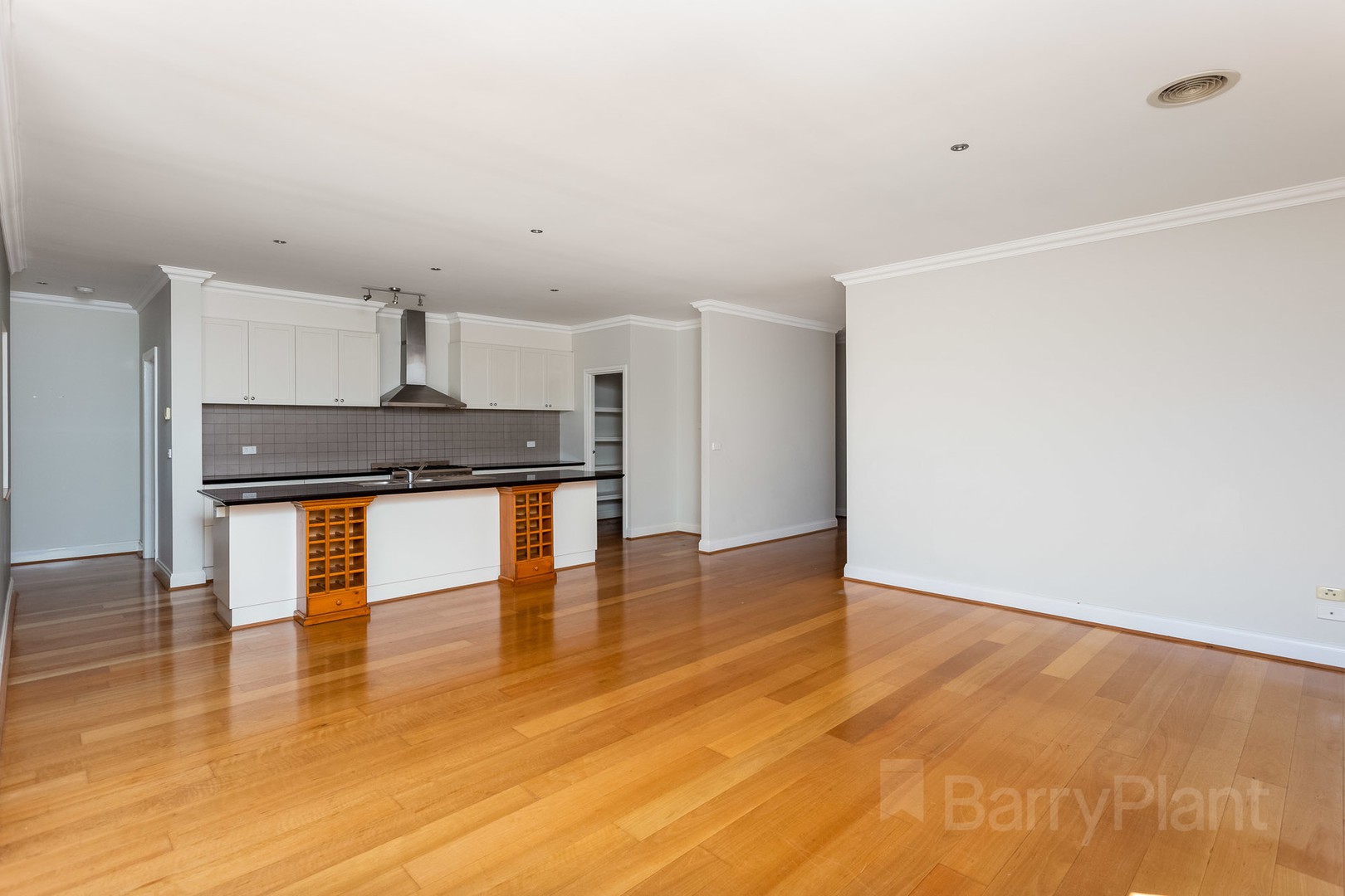38 Ladybird Crescent, Point Cook, VIC 3030, Point Cook - Thumbnail 3
