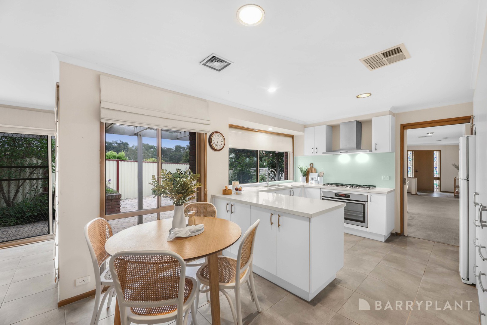 38 Lakeside Crescent, Croydon Hills, VIC 3136, Croydon Hills - Thumbnail 3