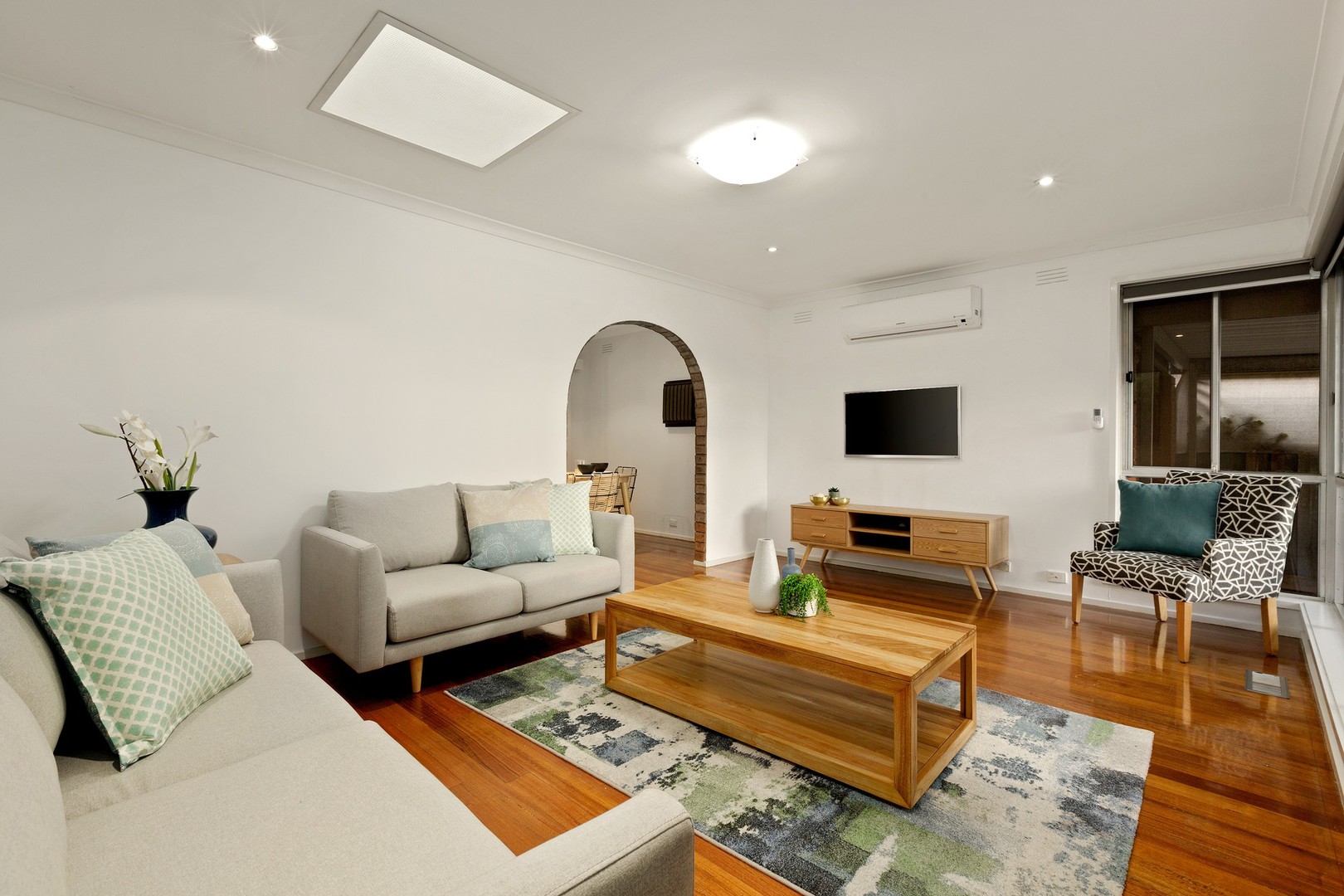 38 Luton Way, Bundoora, VIC 3083 - Thumbnail 1 - 06/05/2025