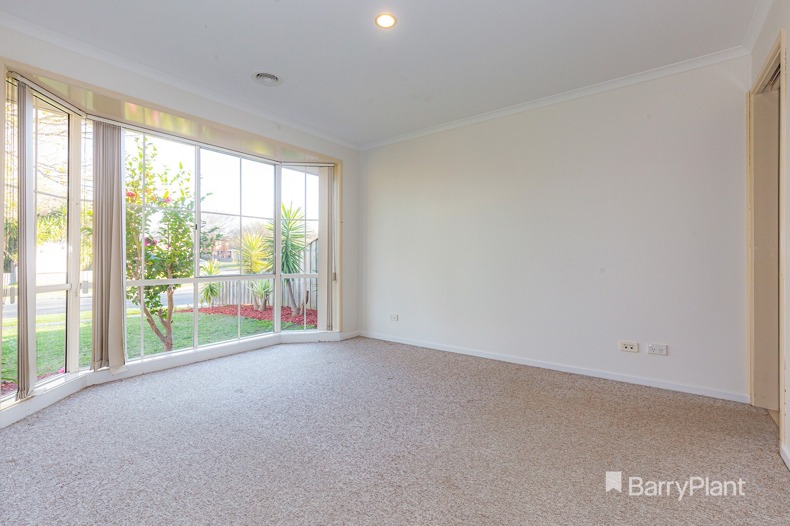 38 Marlesford Crescent, Berwick, VIC 3806 - Thumbnail 2 - 21/09/2026