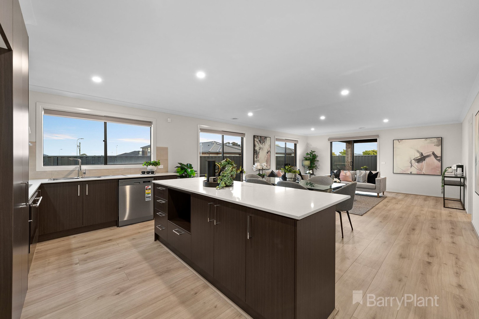 38 Melodie Drive, Officer, VIC 3809, Officer - Thumbnail 2