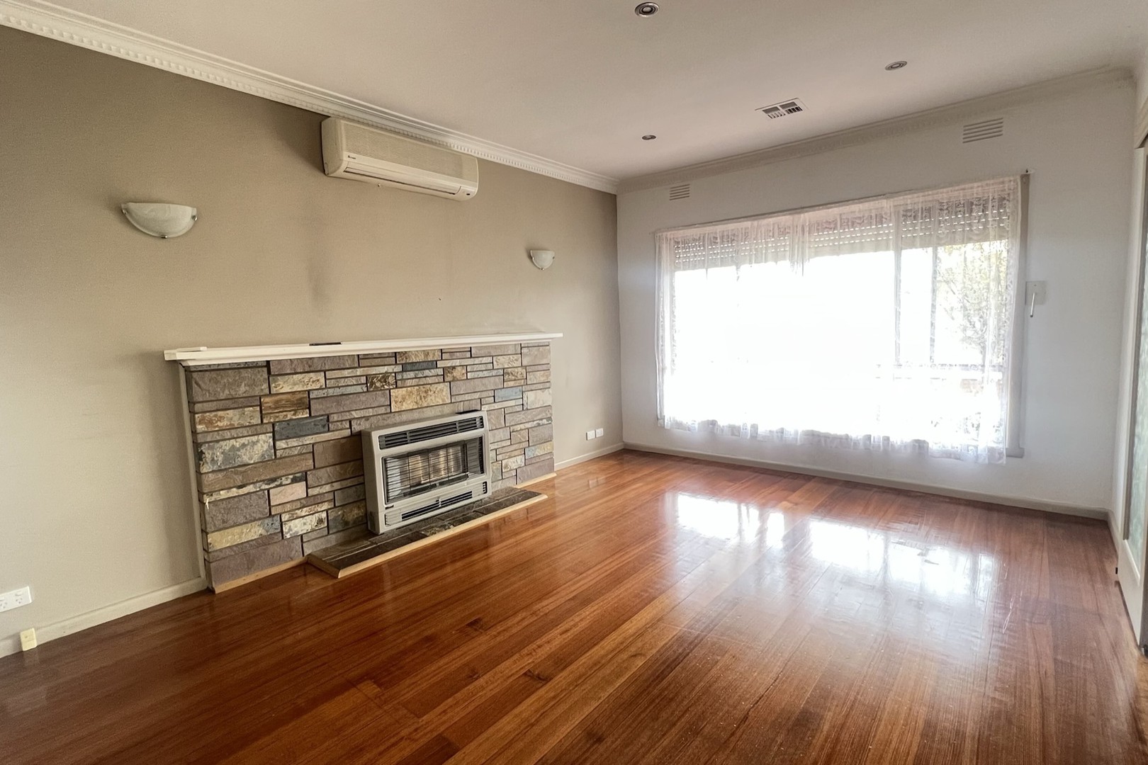 38 Mount View Road, Thomastown, VIC 3074, Thomastown - Thumbnail 5