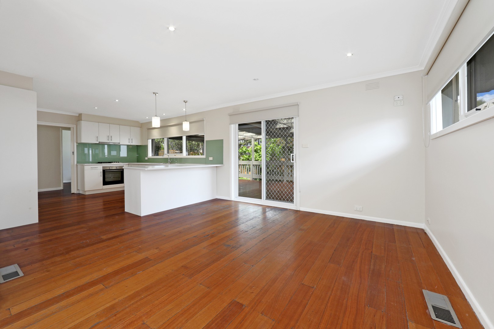38 Oregon Drive, Donvale, VIC 3111 - Thumbnail 1 - 19/10/2026