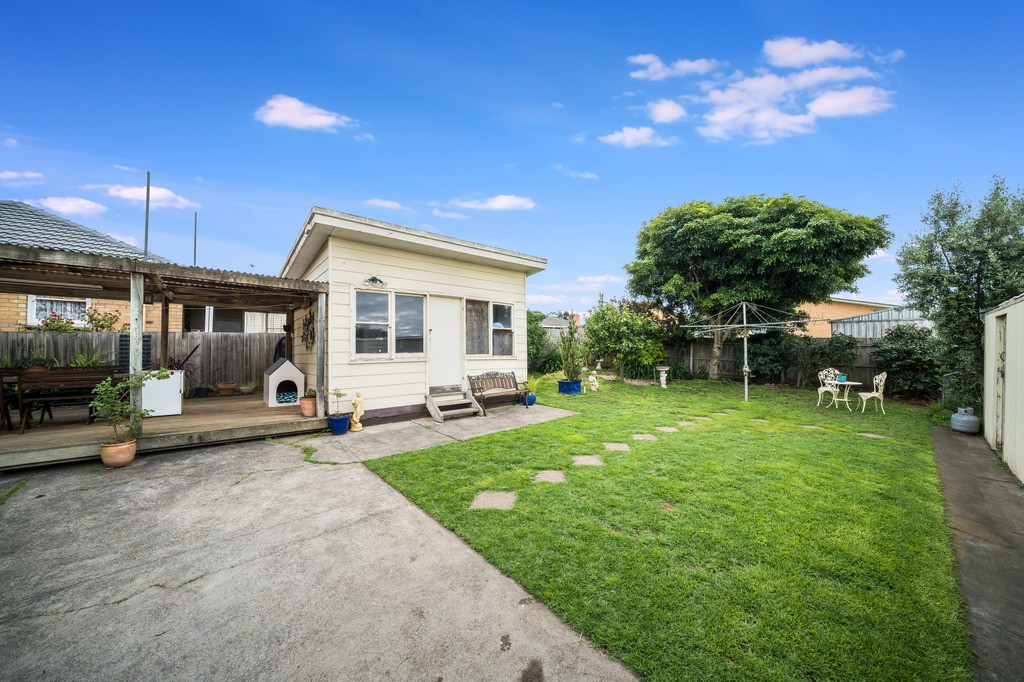 38 Porter Avenue, Highton, VIC 3216, Highton - Thumbnail 6