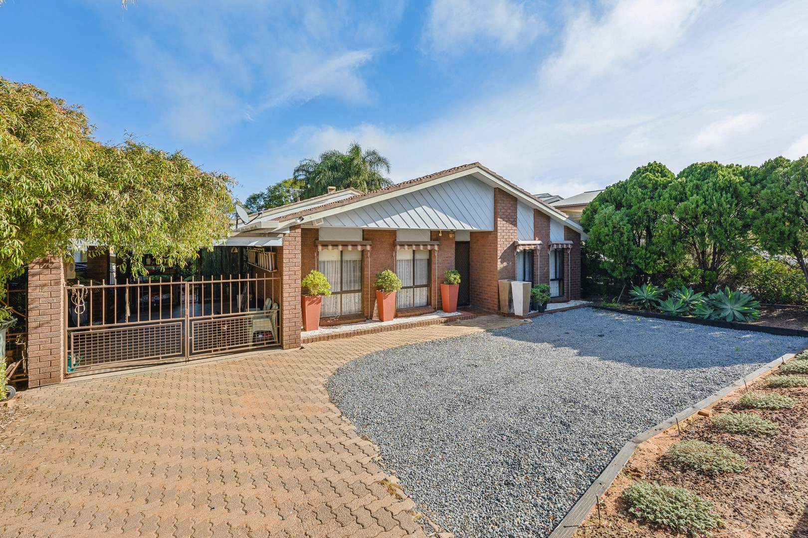 38 Riverview Drive, Dareton, NSW 2717 - Thumbnail 2 - 30/06/2026