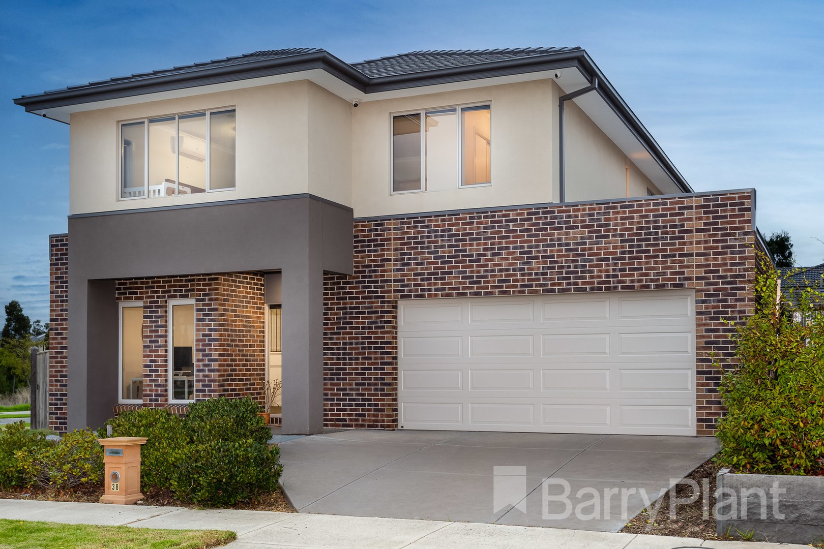 38 Roundhay Crescent, Point Cook, VIC 3030