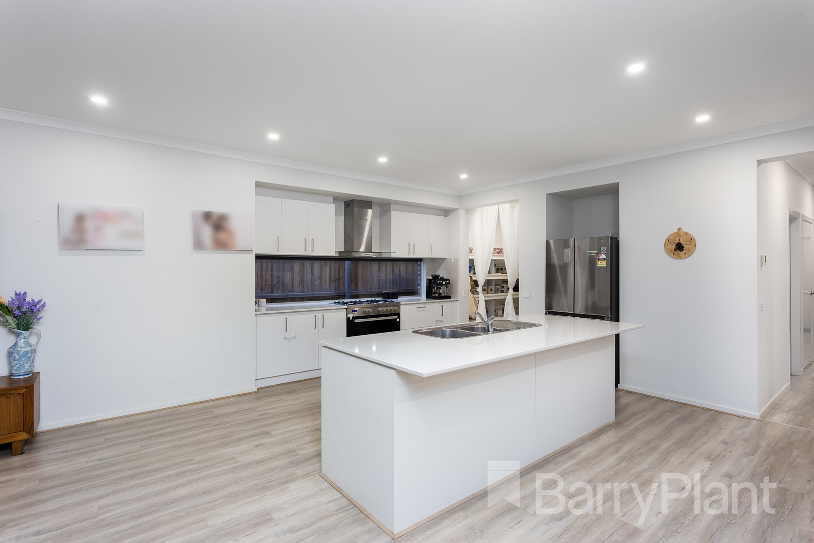 38 Roundhay Crescent, Point Cook, VIC 3030, Point Cook - Thumbnail 5