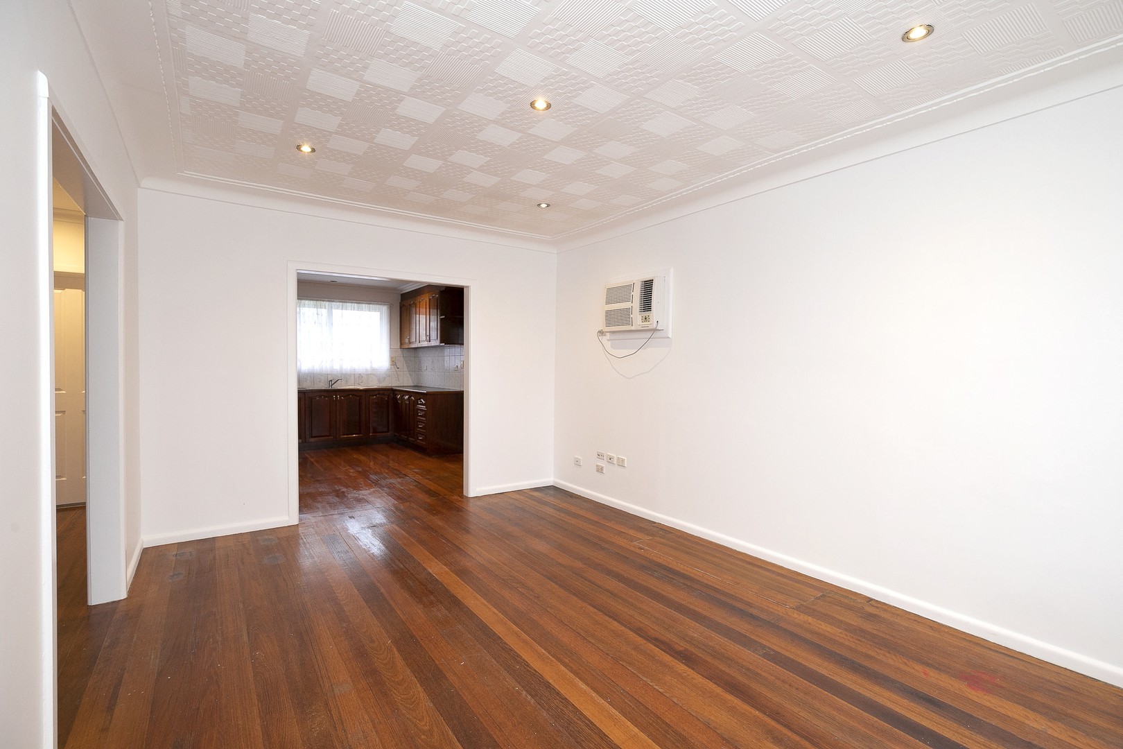 38 Stevens Road, St Albans, VIC 3021, St Albans - Thumbnail 2