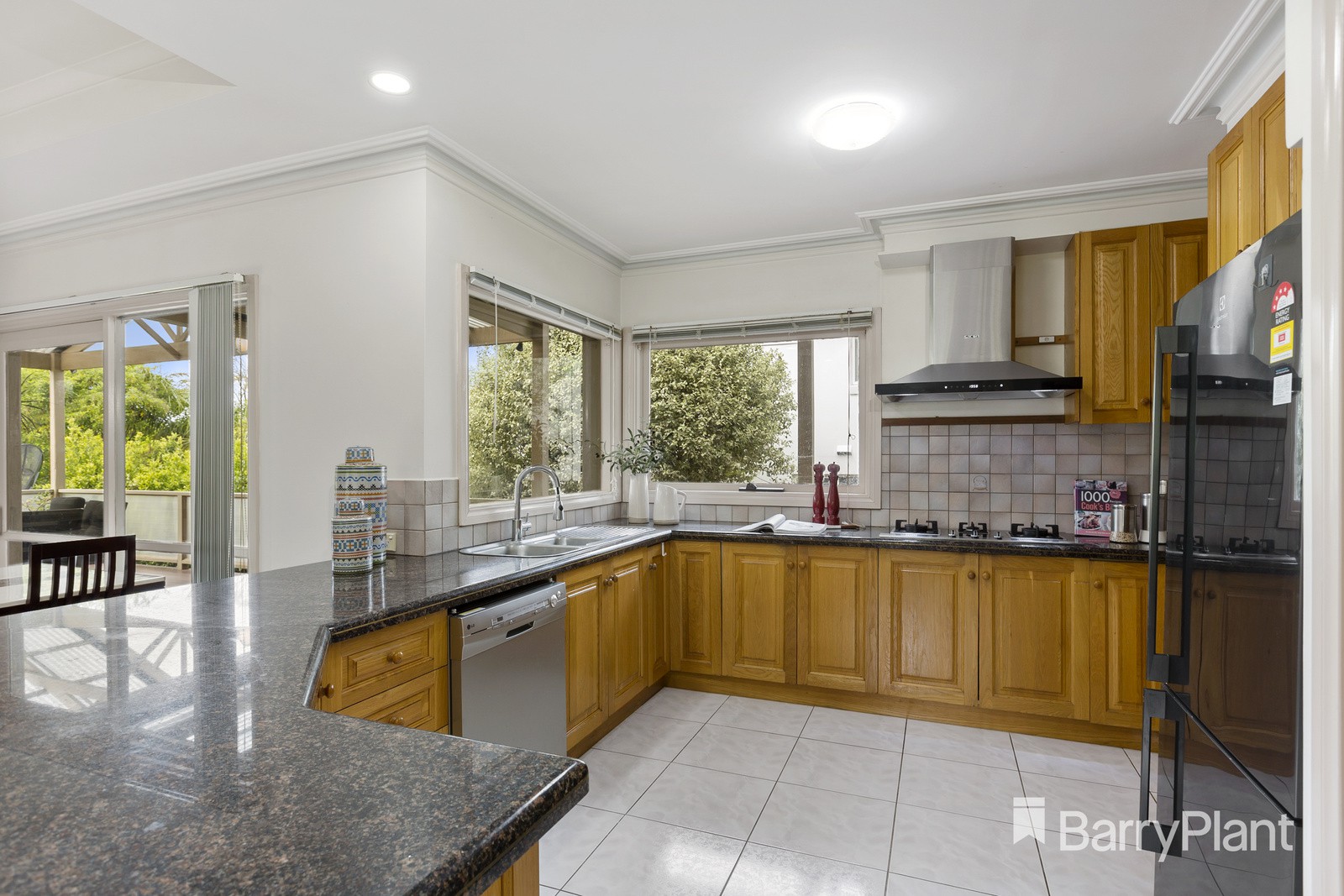 38 Strathconnan Place, Wheelers Hill, VIC 3150, Wheelers Hill - Thumbnail 5