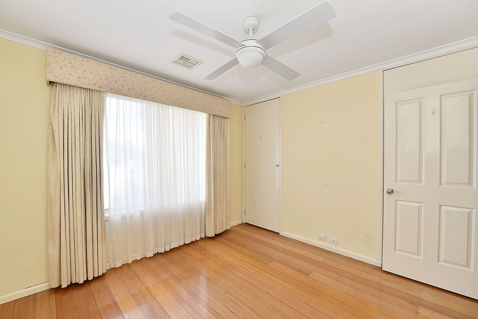 38 Swan Street, Keilor Park, VIC 3042, Keilor Park - Thumbnail 5